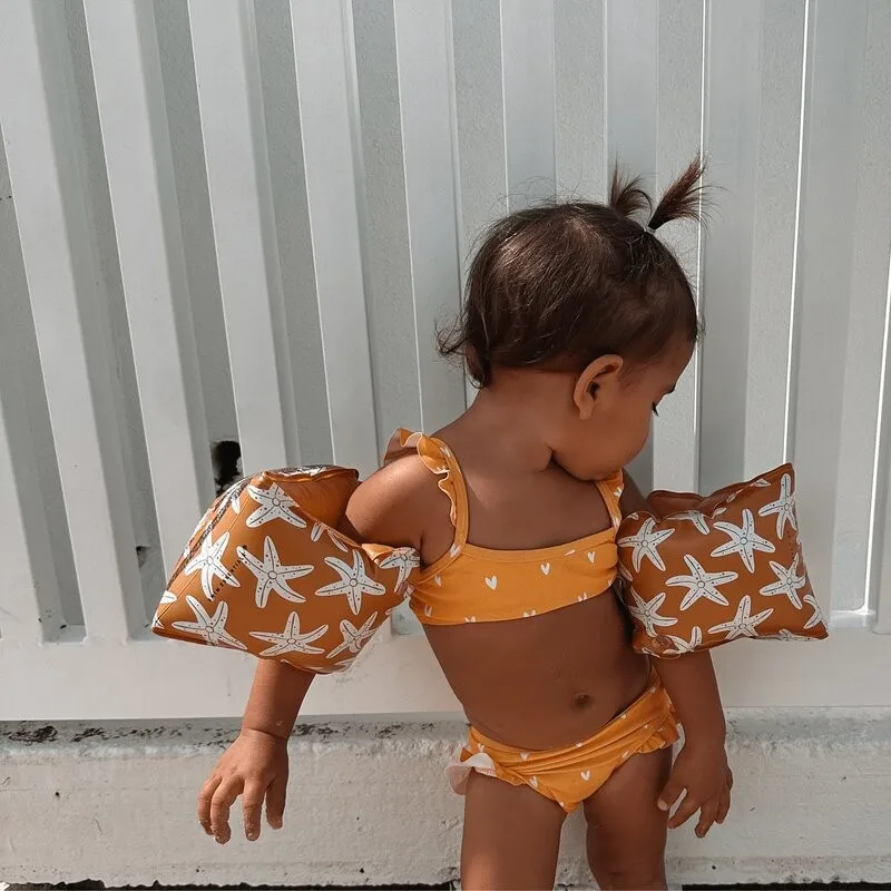 Swim Essentials Manguitos inflables con estrellas de mar para bebé - imagen 4
