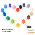 900 pcs random