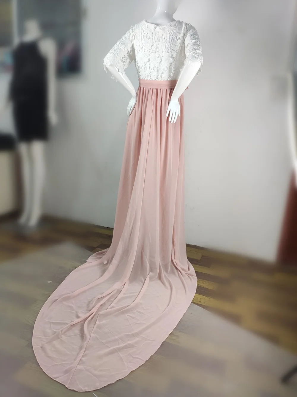 Lace Maternity Dress Photography Long Pregnancy Shoot Dresses Elegence Maxi Gown Photo Prop For Pregnant Women Baby Shower Dress (6)