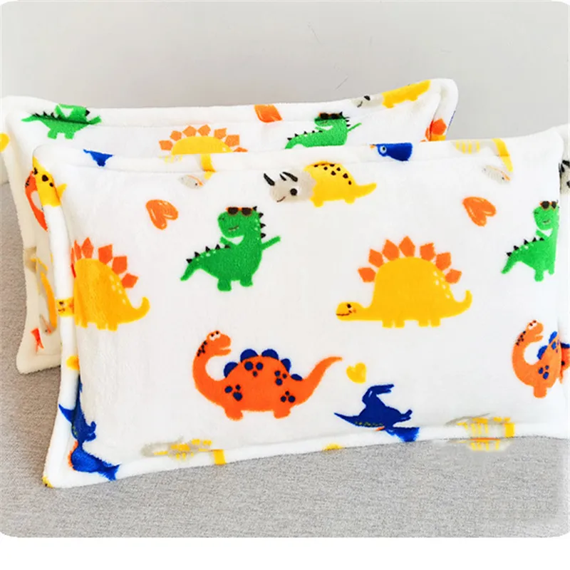Funda de almohada gruesa de lana Coral para niños, estilo de dibujos animados, para niños y niñas, funda de almohada cálida para otoño e invierno, funda de almohada suave para bebé - imagen 3