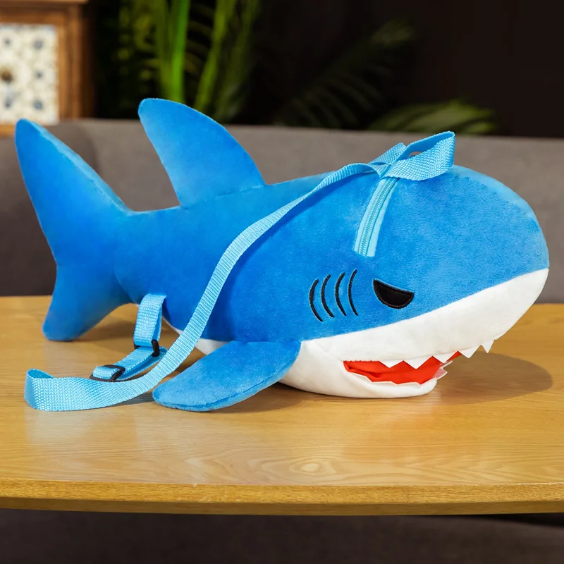 Mochila de peluche con forma de tiburón para niños - imagen 4