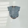 baby bodysuit 1