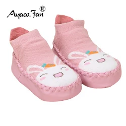 Calcetines de Interior para bebé recién nacido, zapatos suaves para antes de caminar, calcetín grueso de algodón de rizo para niña y niño, suela de goma, calcetín divertido de dibujos animados