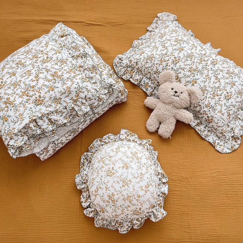Funda nórdica con estampado floral vintage coreano en tonos suaves para cuna de bebé