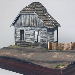 Casa europea de madera Diorama, Kit de escenas de construcción militar en el campo de batalla, 1/35