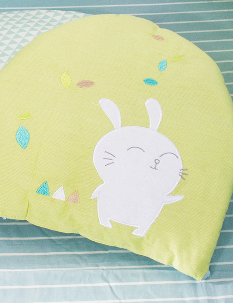 Lovely-Baby-Bed-Bumper-Newborn-Bumpers-in-the-Crib-Cartoon-Baby-Protection-Padding-Cushion-for-Newborn-Kids-Bed-Baby-Room-Decor-010
