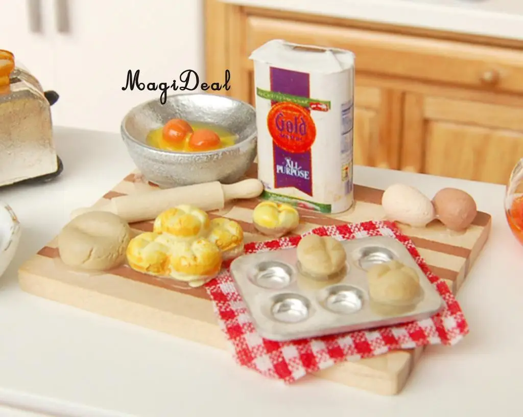 MagiDeal Colorful 1Set 1/12 Dollhouse Miniature Kitchen Food Eggs Milk Bread on Board for Kids Role Play Game Tableware Cookware