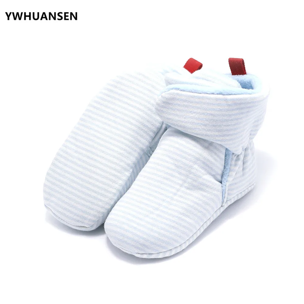 YWHUANSEN, botines Unisex de lana Coral para recién nacidos, zapatos de cuna cálidos para invierno para niños y niñas, botas para primeros pasos - imagen 2