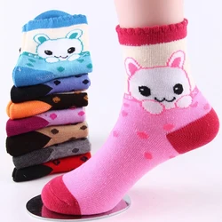 Calcetines de algodón con encaje para niña – Cómodos y elegantes