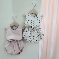 Ropa de verano para bebé: chaleco de lunares MILANCEL