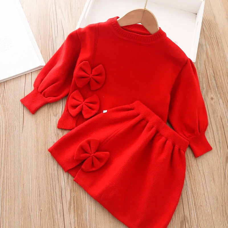 Conjunto de invierno para niña con suéter y falda - imagen 4