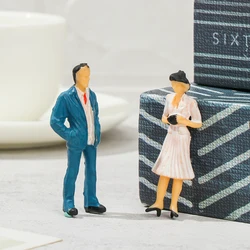 Figuras miniatura de plástico para niños – Juguete a escala