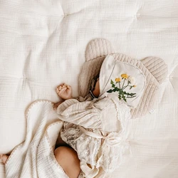 Almohada plana de algodón para bebé – Forma de conejo