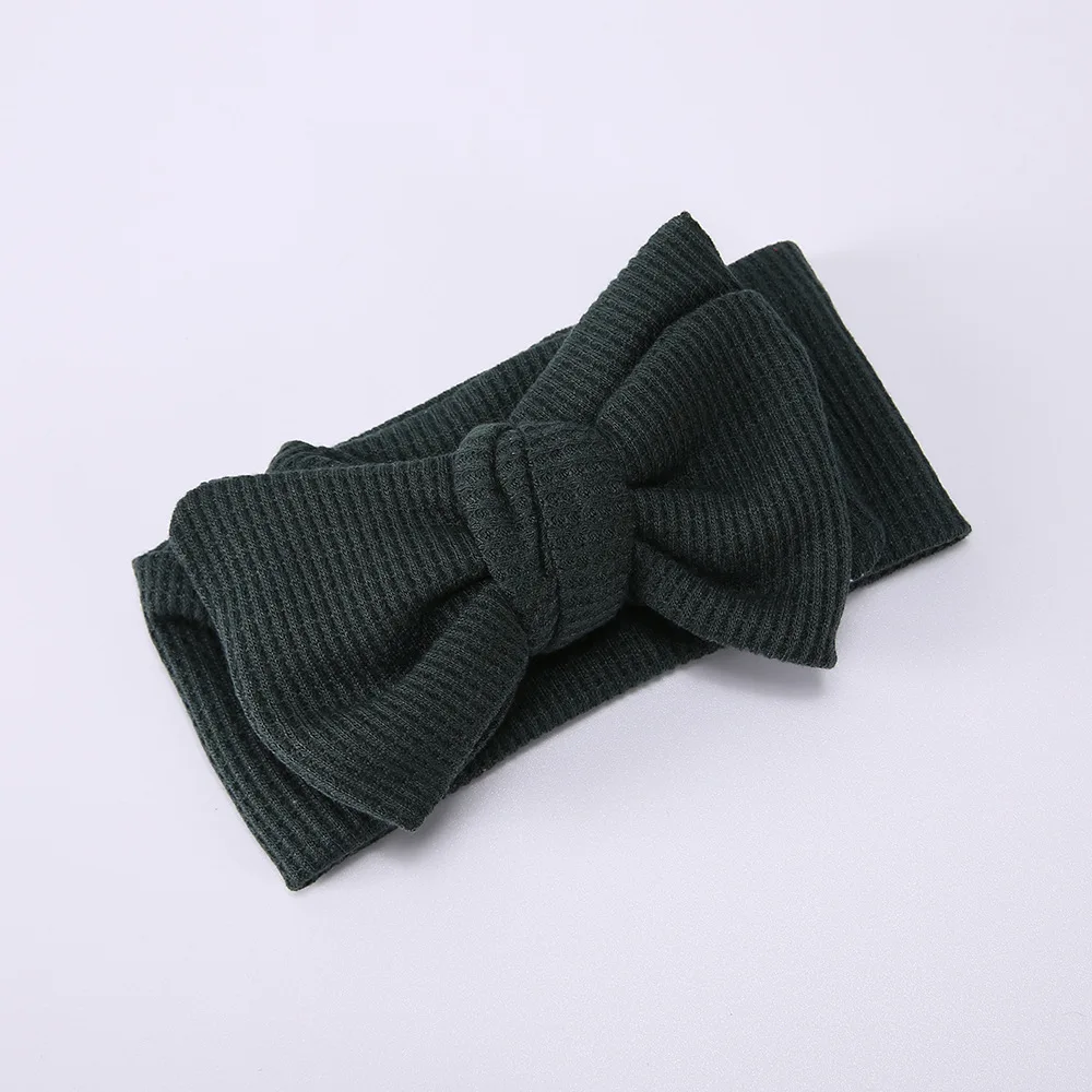 15 Blackish Green