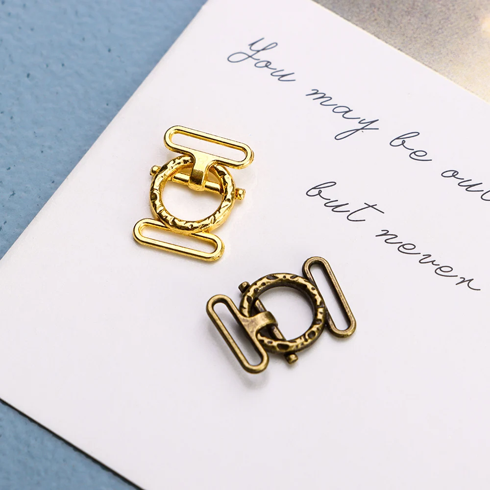 Mini hebillas ultrapequeñas para muñecas, 4 colores, 8mm, hebilla tri-glide, botones de cinturón, juguetes de peluche, accesorios para bolsas de muñecas, 10 piezas, más nuevo - imagen 4