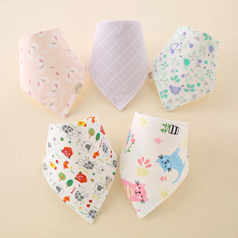 Baberos triangulares de algodón - Vista principal conjunto de 39 estilos