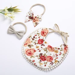 Babero bandana de algodón estampado floral, cómodo y absorbente