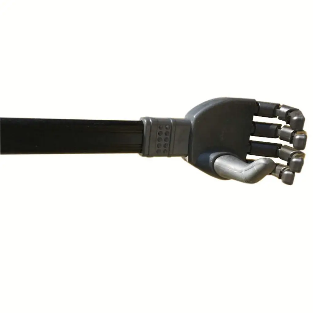 Una mano robótica con mecanismo de agarre. Parece ser un tipo de prótesis o dispositivo robótico diseñado para imitar la función de una mano humana. La mano tiene múltiples dedos con articulaciones articuladas, lo que sugiere que puede agarrar objetos.