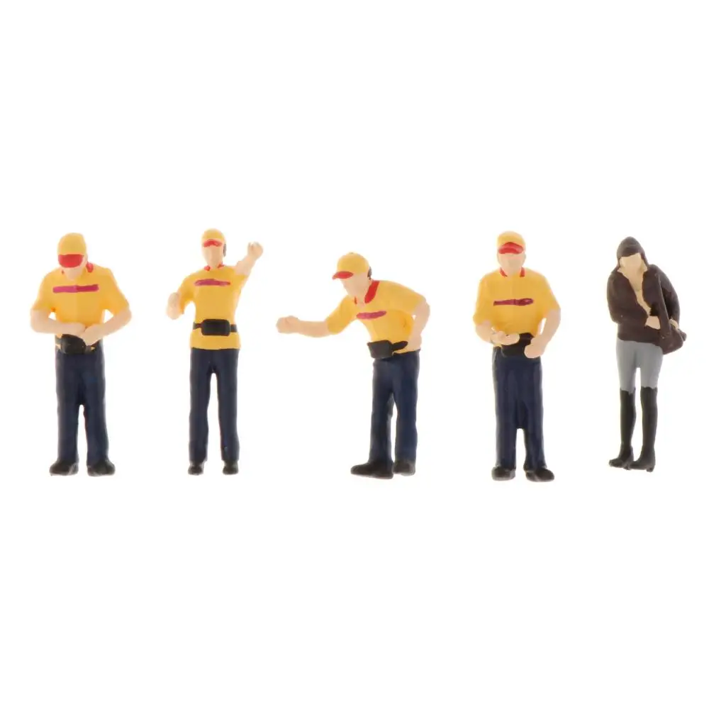 MagiDeal 1:64 Hand Painted Figures Gas Station Worker Figurine Doll Toys Diorama