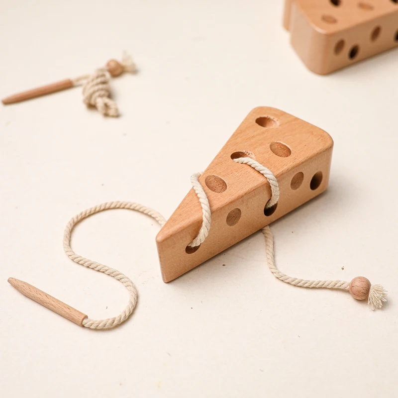 Set de piezas de madera