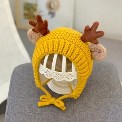 Gorro de bebé con orejeras de punto reno cálido y esponjoso