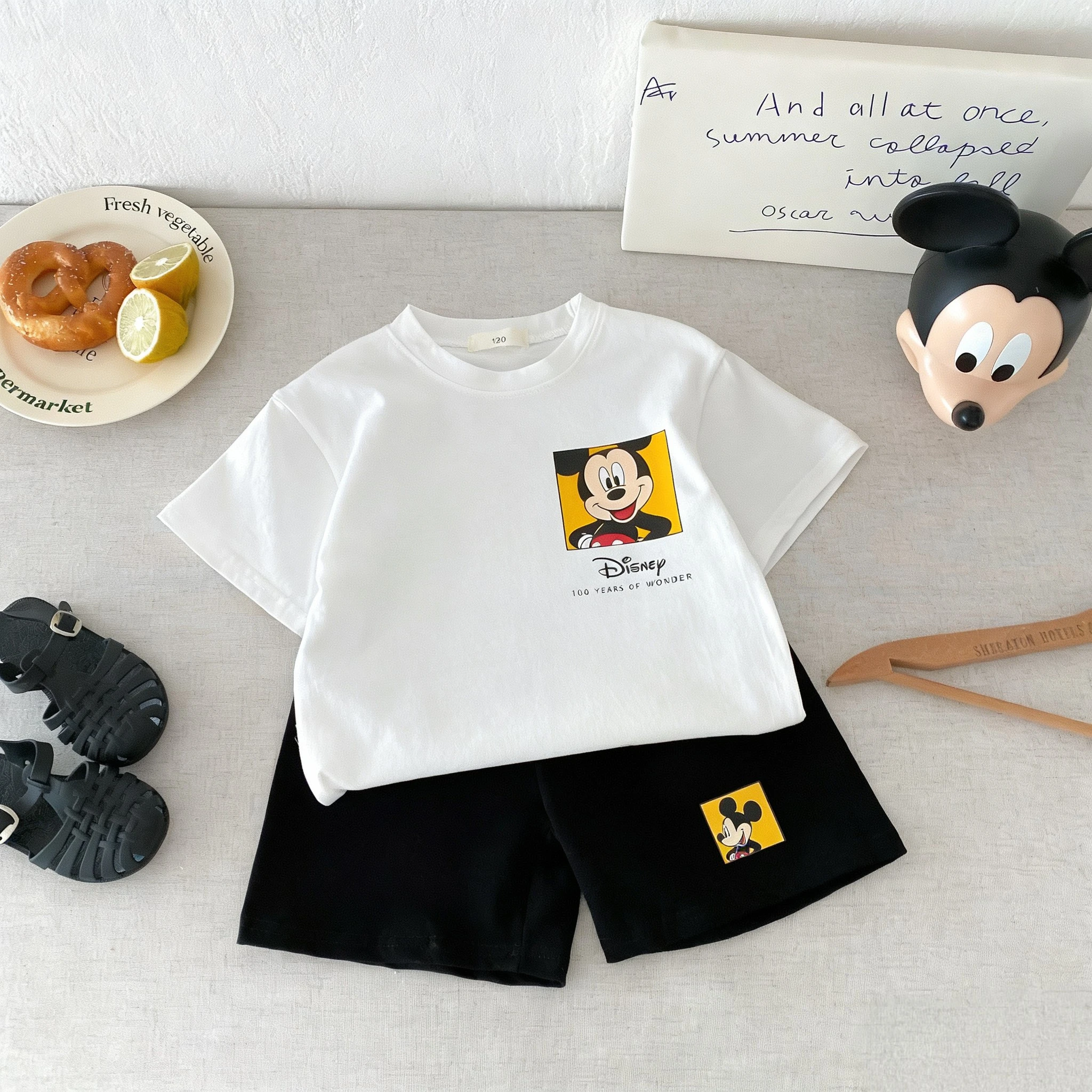 Camiseta estampada de Mickey, traje para niños, ropa de verano de dibujos animados de Disney, conjunto informal de 2 piezas, disfraz para niños, camisetas y pantalones cortos