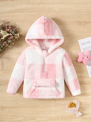 Sudadera con capucha rosa a cuadros en felpa para niña