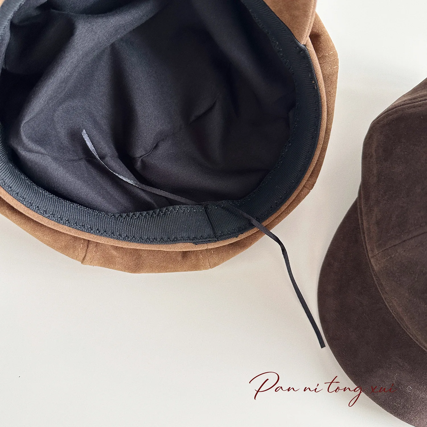Gorro niño algodón – Estilo clásico británico para otoño e invierno - imagen 3