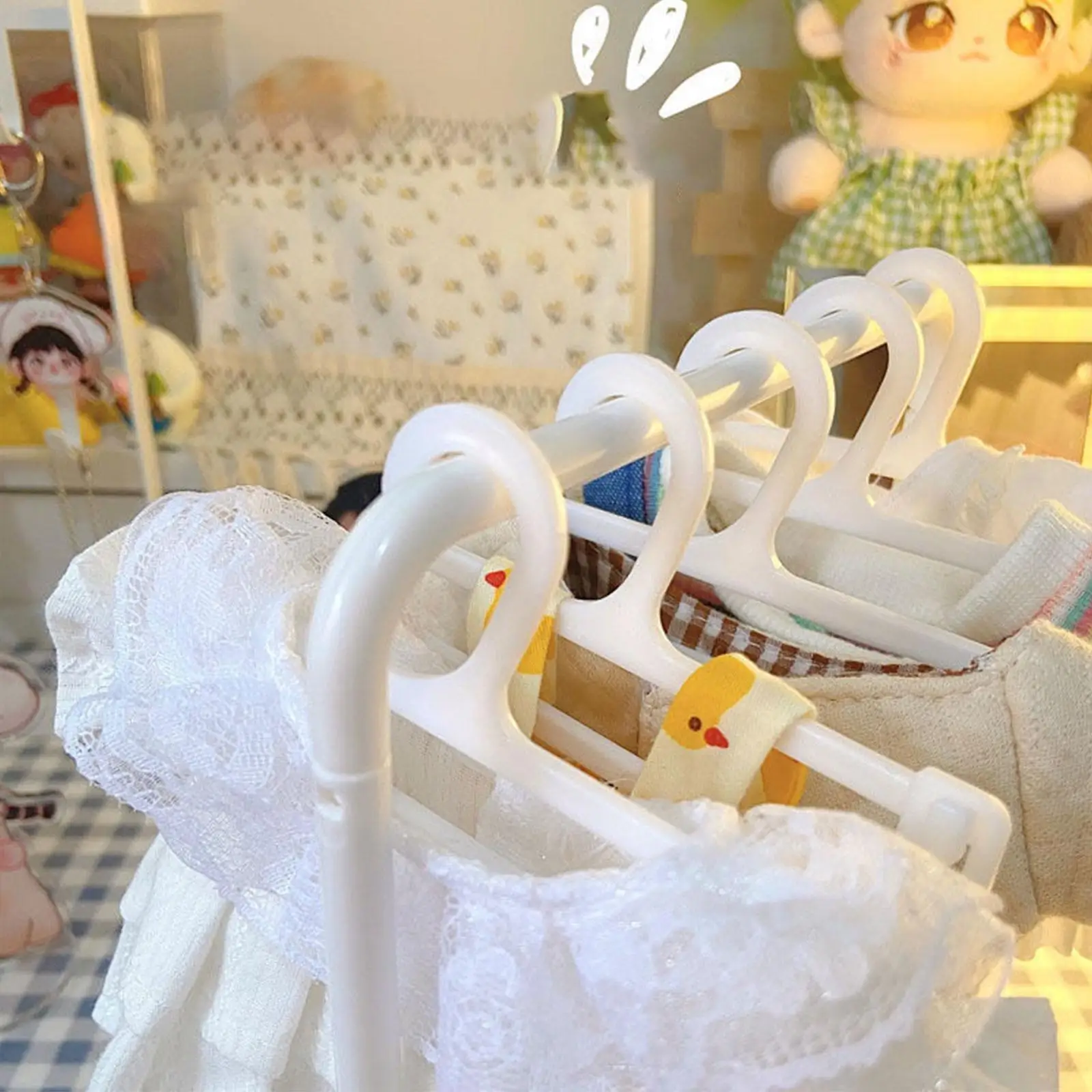Miniature Clothes Hanger,Storage Rack Accessories,Display Diy Your Dollhouse Miniature Clothes Storage Rack,Miniature House Toy