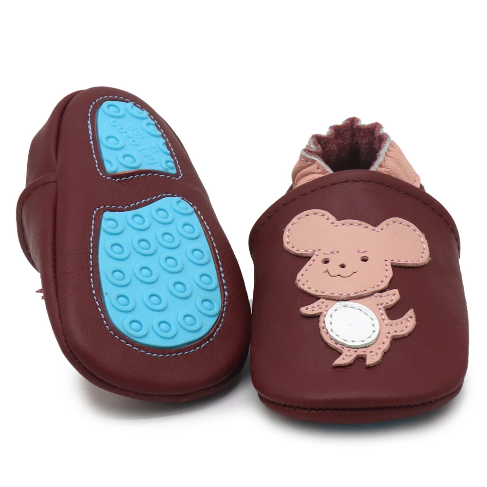 mouse cat outdoor