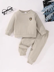 Conjunto punto gofre con capucha para niño de otoño