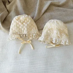 Adorable sombrero de princesa de encaje para bebé para niñas coreanas 2025, Color Beige dulce, nuevo gorro infantil, bonito sombrero con accesorios de fotografía recién nacido