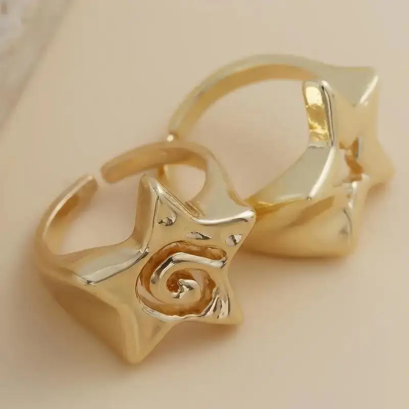 2 unids/set de anillos de pareja de estrellas a la moda para mujeres y hombres, anillo con apertura ajustable, joyería de fiesta Punk, accesorios de Metal con personalidad - imagen 4