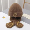 SCARF-HAT-COFFEE
