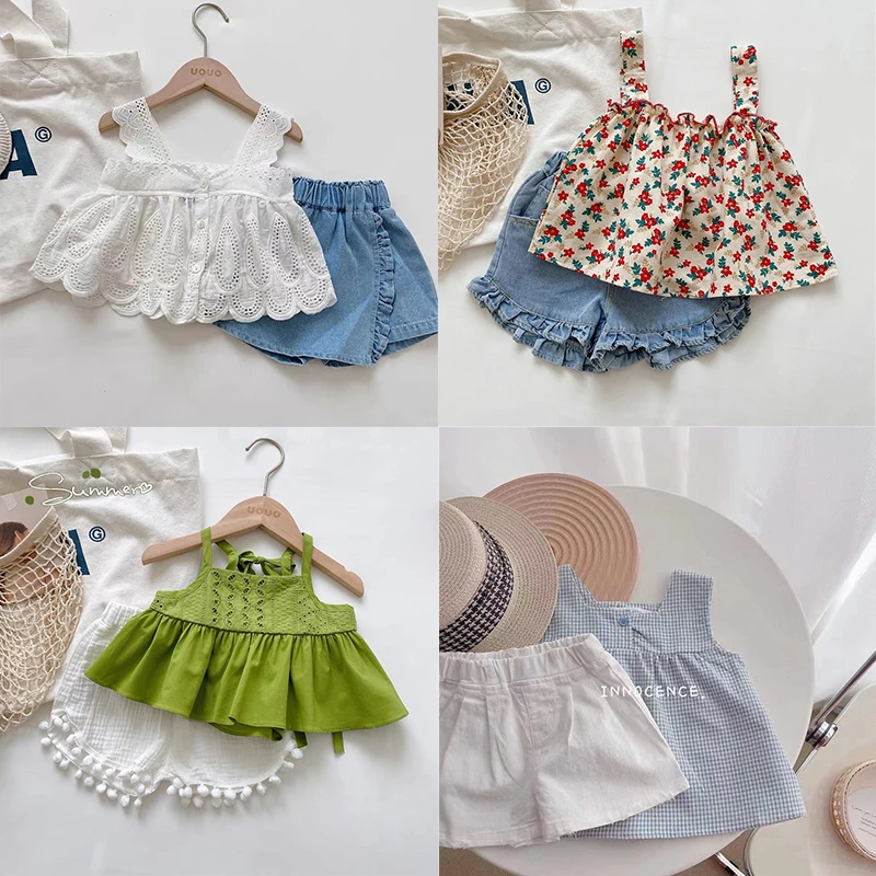 Conjunto de ropa informal para niñas, traje con tirantes a cuadros y pantalones cortos blancos, versión coreana, Verano - imagen 2