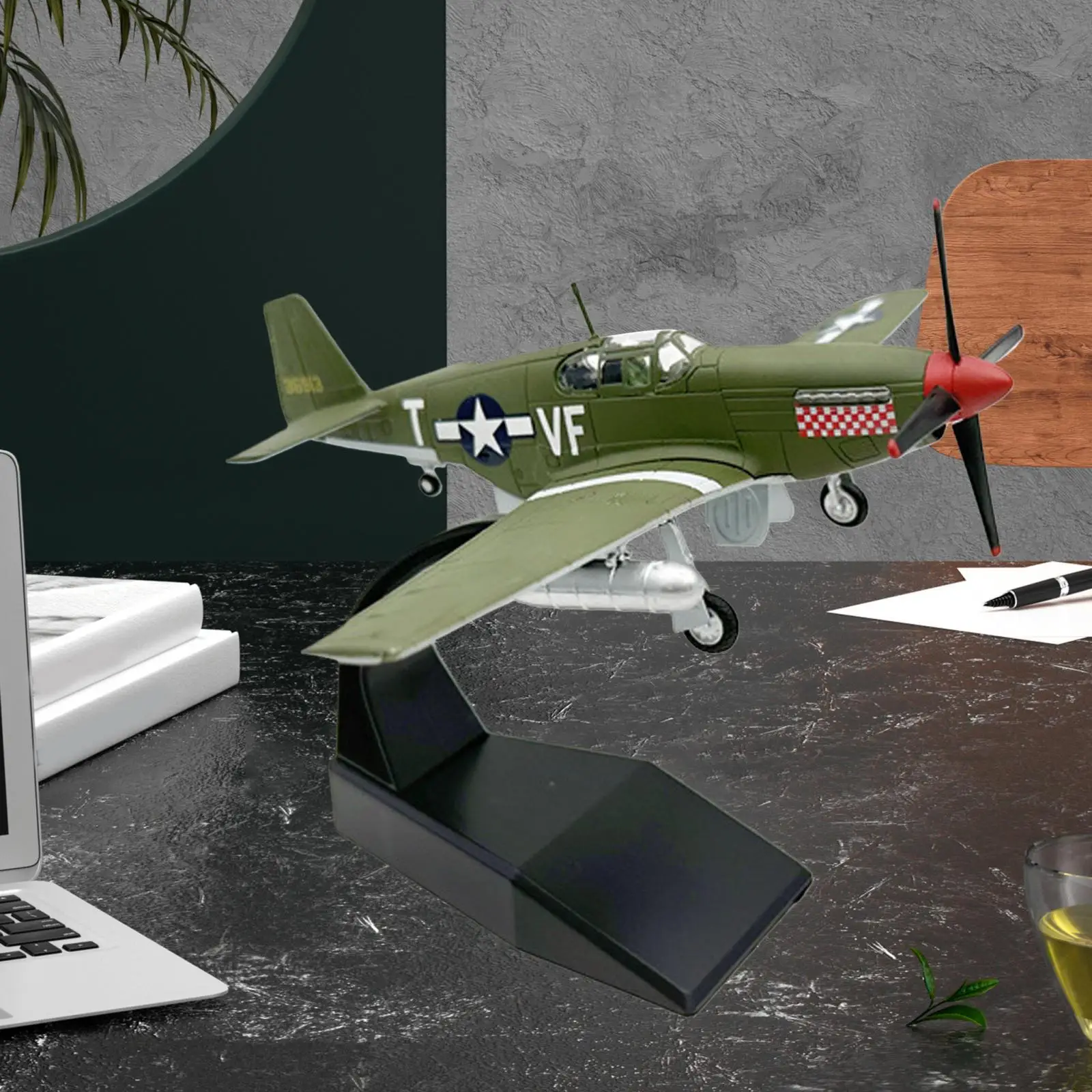 Simulation 1:72 P51 Airplane Model Collection Aircraft Ornament Diecast Aircraft