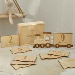 Tarjetas de hitos mensuales en madera - Tren decorativo
