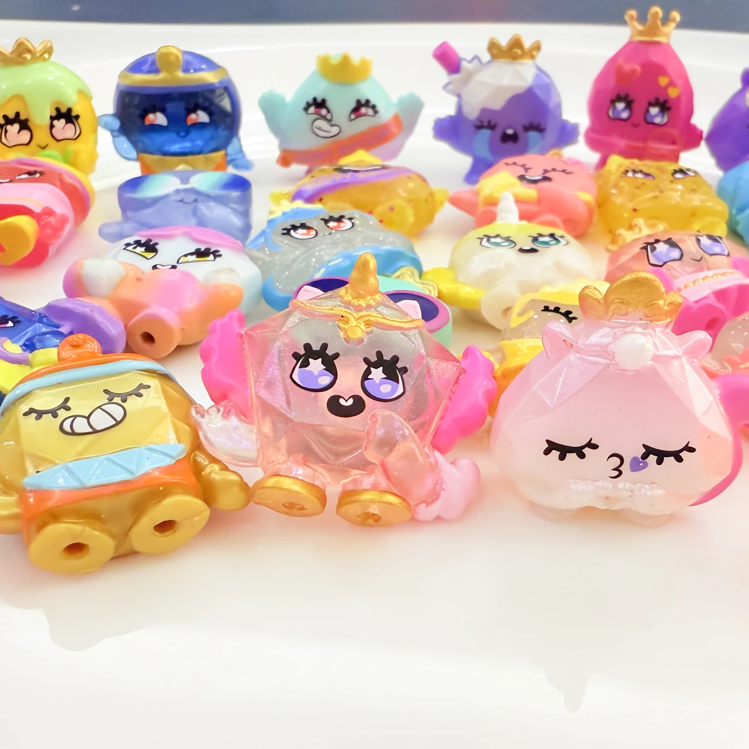 8 unids/lote, figura de Catoon de diamante Pinky aleatoria, monstruo de bestia mágica, figura de Anime bonita, modelo de colección, juguete, regalo de Navidad - imagen 2