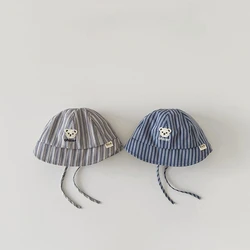 Sombrero de pescador a cuadros con osito – Protección solar para bebé