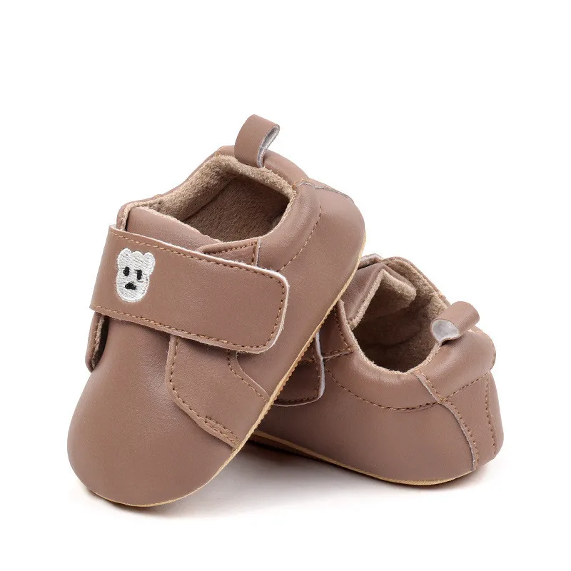 Nuevos zapatos de primavera y otoño para bebés y niños, bonitos zapatos informales antideslizantes con suela de goma de dibujos animados para niños pequeños, primeros caminantes de PU - imagen 3
