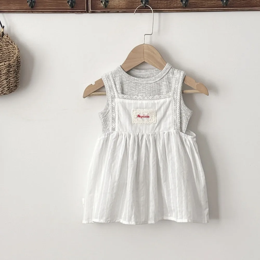 Vestido de bebé de verano con encaje floral y tirantes - imagen 5