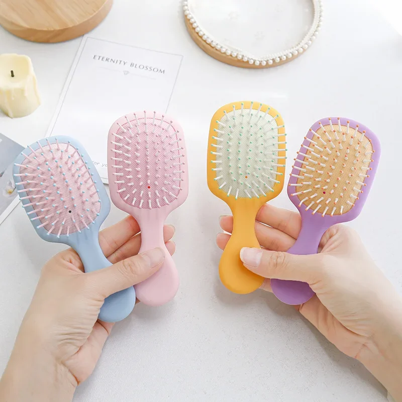 Mini cepillo pelo bebé con cojín de aire – Suave y portátil - imagen 2