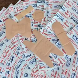 Parches adhesivos transpirables para heridas infantiles
