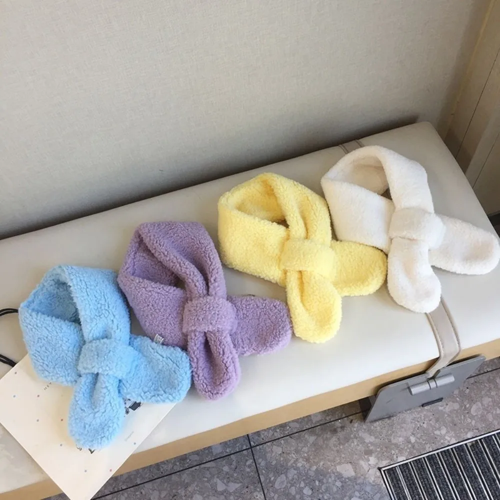 Bufanda de invierno cálida a la moda, calentador de cuello suave y grueso, bufanda de lana de cordero bonita de felpa para niños y niñas - imagen 4