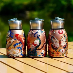 Botella isotérmica infantil en acero con vaso – Diseños florales y koi