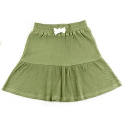 Falda plisada para niña en color salvia – Cintura elástica