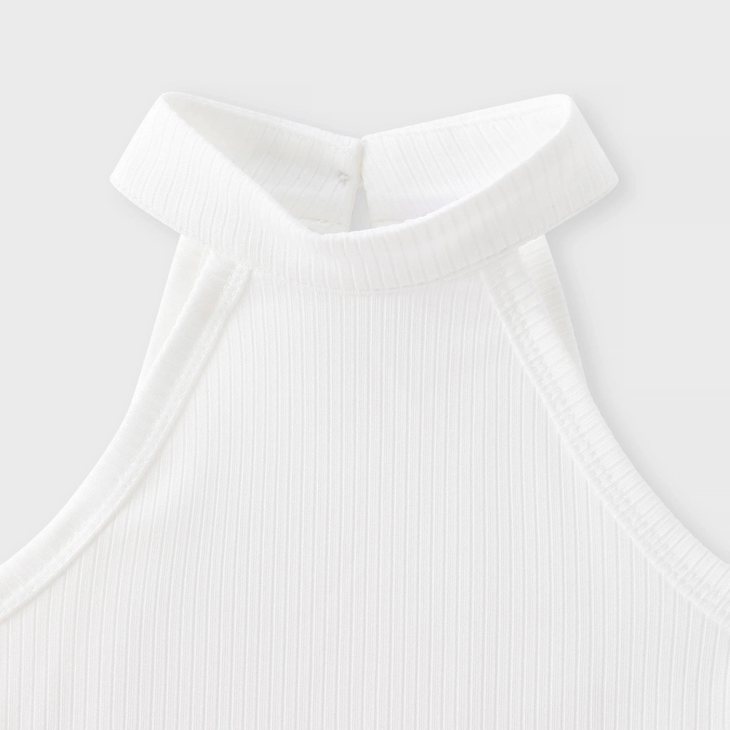 PatPat Conjunto de 2 piezas de camiseta sin mangas halter acanalada y pantalones cortos con cinturón para niña pequeña - imagen 5