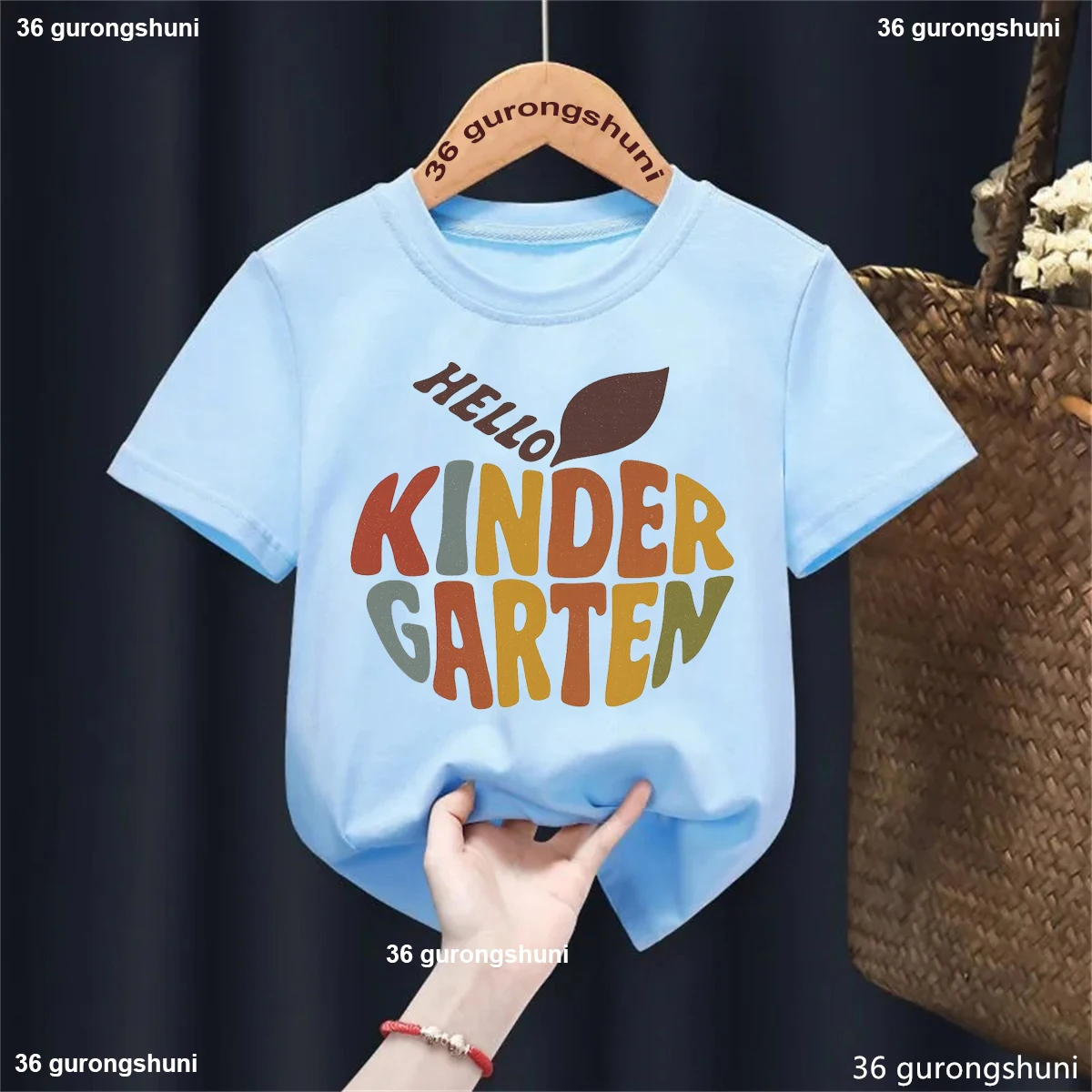 Camiseta Retro con estampado de manzana de Hello Kingergarten, ropa divertida para niños y niñas, camisa de manga corta de verano, ropa de regreso a la escuela