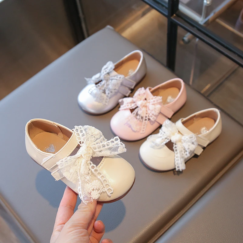 Zapatos de cuero para niñas de primavera, zapatos de princesa con lazo de encaje para fiesta de cumpleaños, zapatos informales antideslizantes de suela blanda para niños