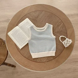 Chaleco de niña a rayas azul tejido – Cuello redondo clásico